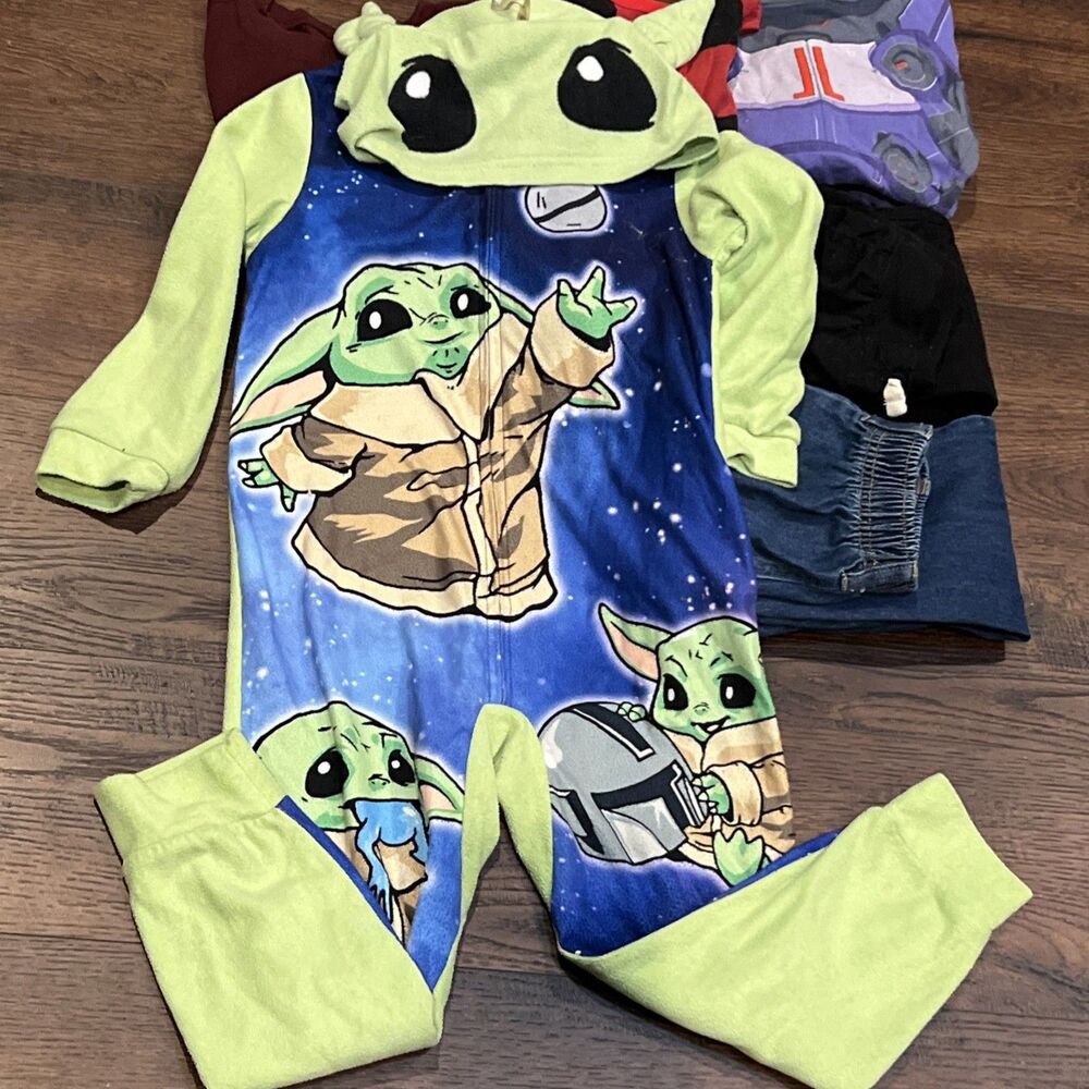 Boys Size 6T Fall Winter BUNDLE Crewcuts Pjs Nike Hoodie Disney Yoda And Misc - Picture 4 of 9